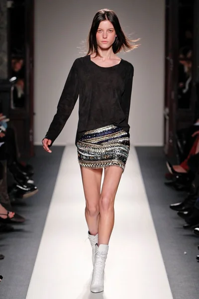 Look 13